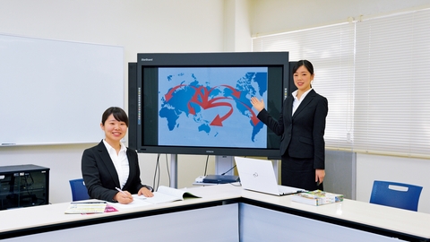 高松短期大学 進化し続けるICT 機器の変化に即戦力で対応でき、コミュニケーション能力の高い人材を育成