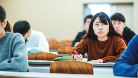 岐阜聖徳学園大学 教員になるなら岐阜聖徳。質の高いサポートが教員採用を後押し