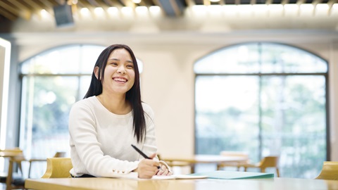 大手前短期大学 医療のあしたに、なくてはならない私になる。医療事務のスペシャリストを育成する「医療事務総合学科」