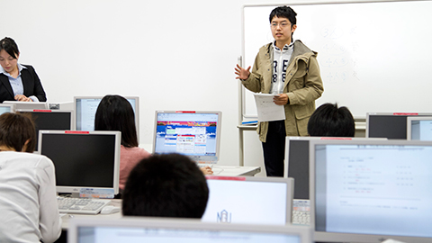 名古屋学院大学 充実の学内ネットワーク
