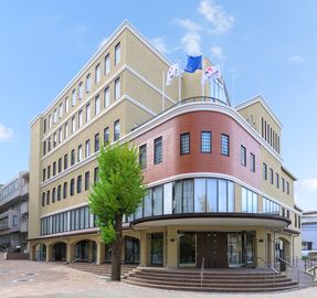 関西女子短期大学 充実した施設と学習環境の中で、学生の主体的な学びをサポートします。