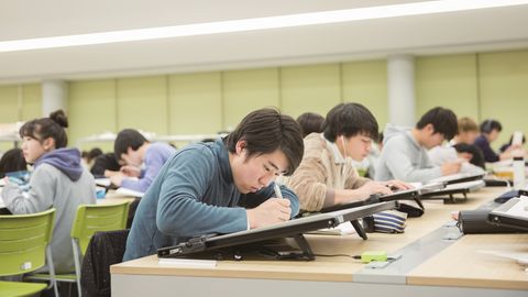 京都美術工芸大学 在学中の建築士試験(一級・二級・木造)合格をサポートする「資格取得支援奨励金」