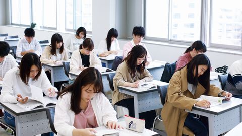 人間環境大学 総合心理学部/総合環境学部*/松山看護学部 国家試験対策
