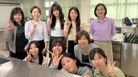 精華女子短期大学 卒業後もバックアップ!