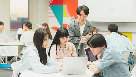 産業能率大学 学生同士で学び合い、教え合う環境