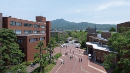京都工芸繊維大学
