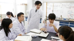 東京医療保健大学