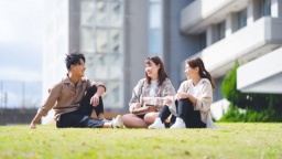 東亜大学