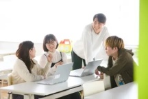専門学校日本デザイナー芸術学院