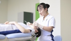 慈恵歯科医療ファッション専門学校