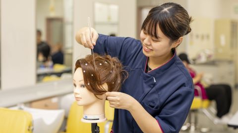 九州CTB理容美容専門学校 PRイメージ6