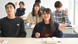 新潟経営大学