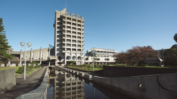 金沢工業大学