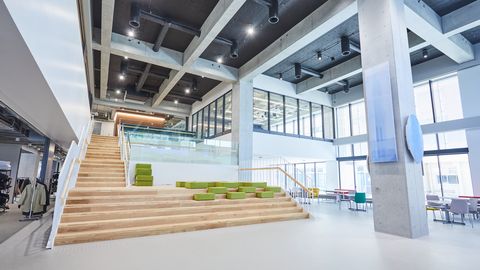 麗澤大学 PRイメージ2