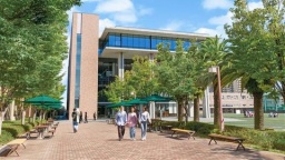 阪南大学