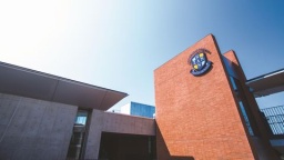 南山大学