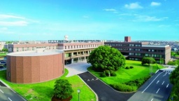 豊田工業大学