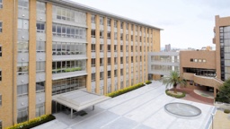 香蘭女子短期大学