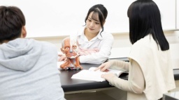 理学・作業名古屋専門学校