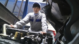 大阪自動車整備専門学校