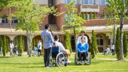 聖隷クリストファー大学介護福祉専門学校