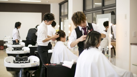 富山県理容美容専門学校 PRイメージ2