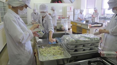 釧路短期大学 地域食堂「美味しかったよ」の声に励まされて！　臨床栄養学ゼミ