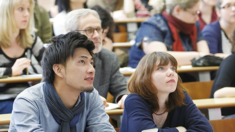 名古屋外国語大学 2022年度は373名が長期留学へ！うち約95％（353名）の学生が”留学費用全額支援”制度を利用