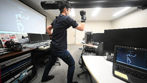 大阪コンピュータ専門学校 3種類のモーションキャプチャーシステム