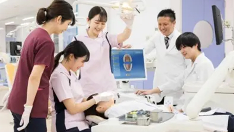 新大阪歯科衛生士専門学校 チーム歯科医療を学ぶなら“新大阪へ”