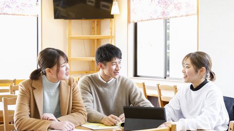 長崎短期大学 国内・海外の大学編入学や専攻科への進学で、卒業後の可能性が広がる！