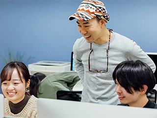 福岡デザイン専門学校 デザインを段階的に学ぶことができる専門学校