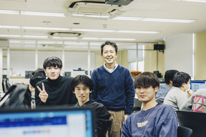熊本電子ビジネス専門学校 DENBI最大の強みとは、「講師と学生の距離が近い！」