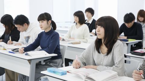 横浜歯科医療専門学校 「歯科衛生士」「歯科技工士」を目指すなら、60年の伝統多くの卒業生を輩出している本校へ