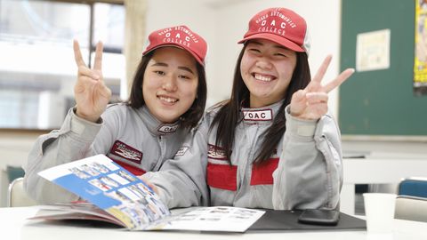 大阪自動車整備専門学校 ■技術を身につけ、手に職を。かっこいい女性自動車整備士へ！