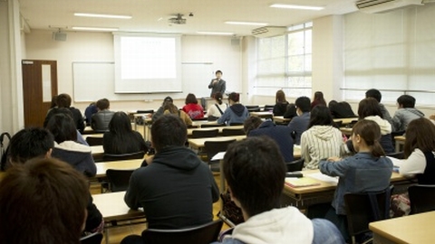 浜松学院大学 地域政策・観光・グローバル教養の３専攻を展開！地域のリーダーに学ぶ「地域共創学科特別講義」を開講！