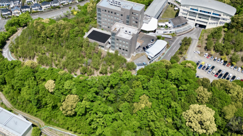 人間環境大学 【環境科学部】岡崎キャンパスの演習林が環境省の指定する「自然共生サイト」に認定