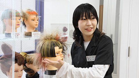 日本美容専門学校 学校見学は随時受付中！オンラインもあります！