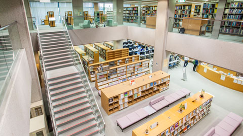 岡山県立大学 附属図書館