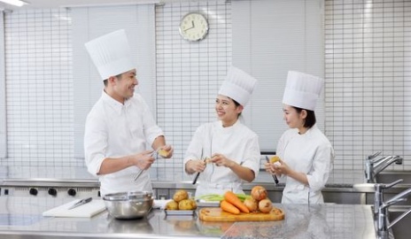神戸国際調理製菓専門学校 調理学科では無試験で卒業と同時に調理師免許を取得！※