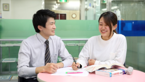 大阪情報専門学校 プログラム専攻<2年制>は入学後に上位学科へ移ることができる！