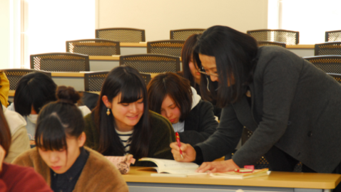 仙台白百合女子大学 小規模大学だからこそ可能なサポート体制で充実した学生支援を実現