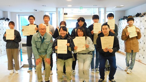 札幌工科専門学校 「測量士」や「施工管理技士」など、業界で必須の国家資格取得に強い！