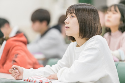 神戸常盤大学 中学校教諭一種免許状（理科）の取得可能に