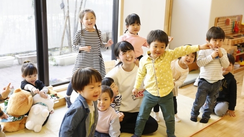 大阪総合保育大学 週に1度の現場体験「子どもと1,700時間プログラム」