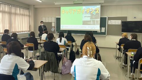青森県ビューティー＆メディカル専門学校 〝キャリア支援センター〟を開設。学生の就職活動を強力にバックアップ！