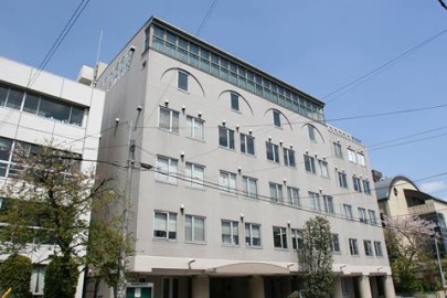 京都保健衛生専門学校 京都保健衛生専門学校の臨床検査学科には夕方から学べる夜間コースがあります