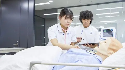 四天王寺大学 看護学部は夢や目標に合わせて４つのコースから選べます。