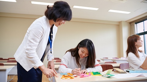 東大阪大学 少人数制による細やかな指導と魅力あふれる講義