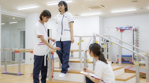 名古屋葵大学 2022年4月、医療科学部（理学療法学科・作業療法学科）開設！